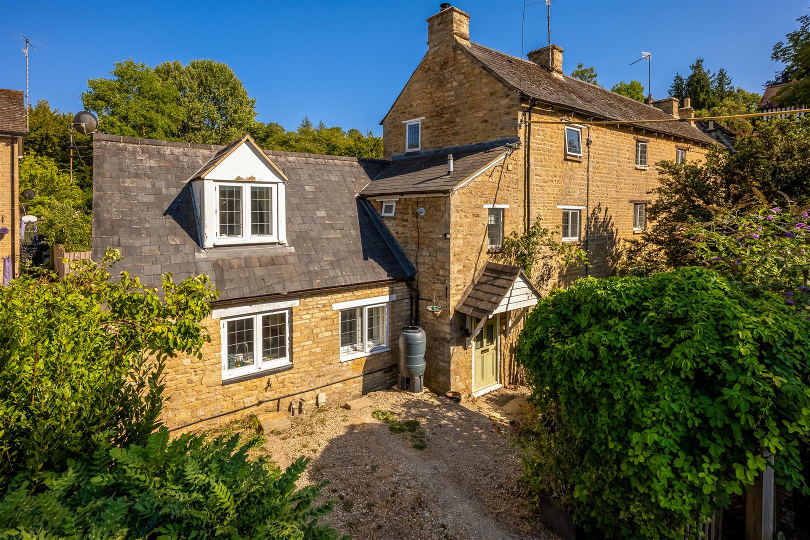 The Slade, Charlbury